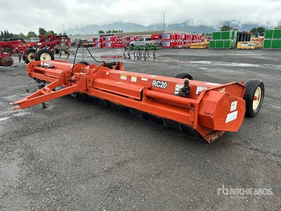 Rhino RC20 20 ft Shredder タイヤシュレッダー