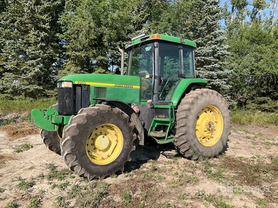 John Deere 7710 4WD-tractor