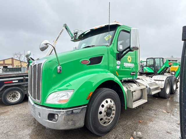 2019 Peterbilt 579 6x4 T/A Day Cab Truck Tractor (Inoperable)