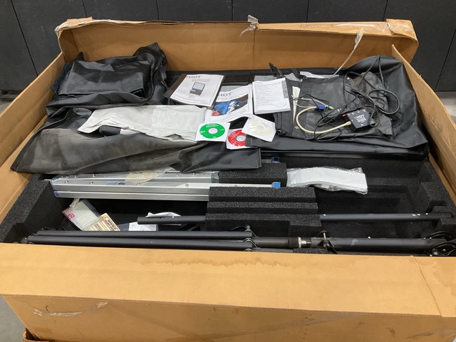 (11) HDT 40PRS012 Display Systems