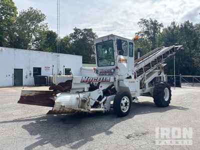 1983 Athey 712D Windrow Elevator
