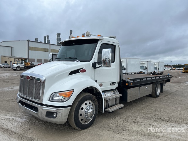 2024 Peterbilt 536 4x2 Rollback Truck