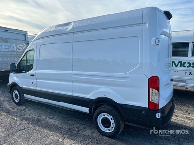 2022 Ford Transit 250 Cargo Van