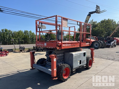 2014 Skyjack SJ6832 RT Diesel 4x4 Scissor Lift