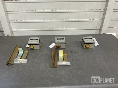 (3) Dynalec IC/DM-1-0 Door Switches