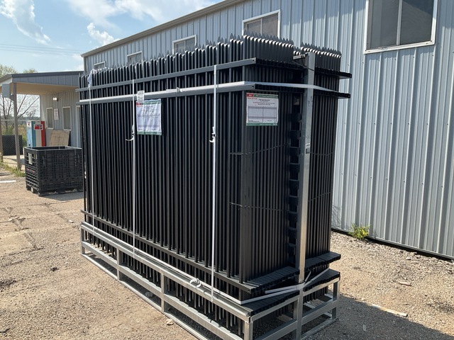 (30) Pieces of Galvanized Steel Garden/Public Space Fence w/(31) Post Connectors (30) Pieces of Galvanized Steel Garden/Public Space Fence w/(31) Post Connectors