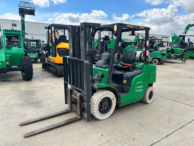 2016 Mitsubishi FG25N