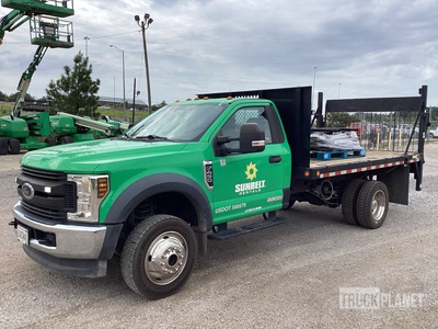2019 Ford F-450 XL 4x4 Flatbed Truck