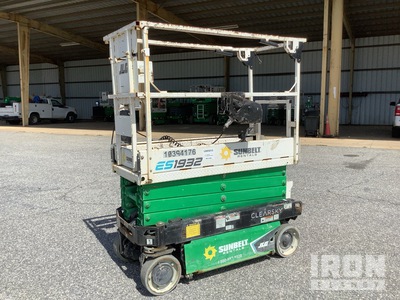 2021 JLG ES1932 Electric Scissor Lift