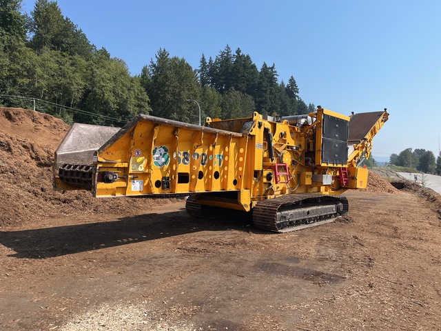 2019 CBI 6800CT Tracked Horizontal Grinder 2019 CBI 6800CT Tracked Horizontal Grinder