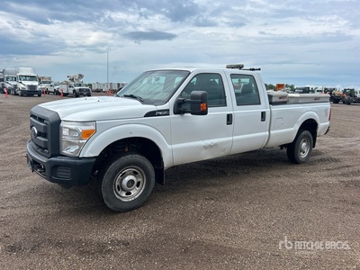 2013 Ford F-350 XL 4x4 Crew Cab Pickup