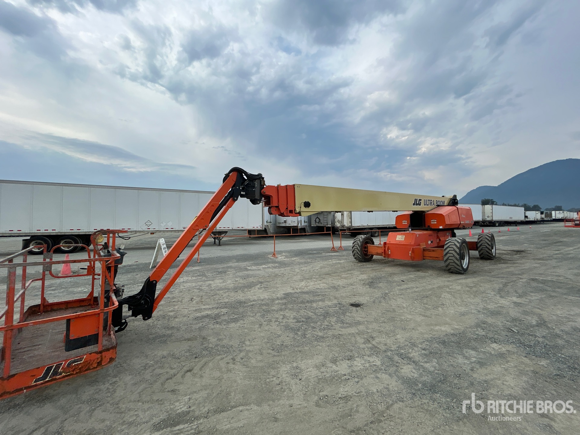 JLG 1350SJP Nacelle téléscopique