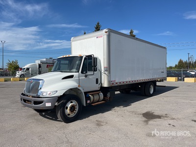2019 International 4300 SBA 4x2 Van Truck