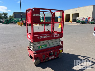 2016 MEC 1330SE Electric Scissor Lift