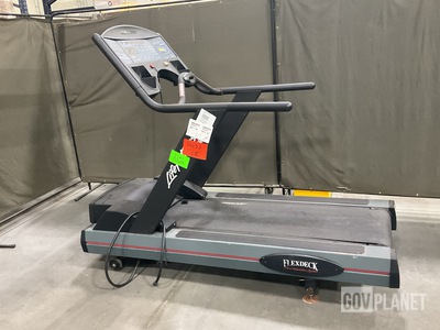Life Fitness TR-9700HR Flexdeck Treadmill