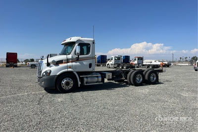 2018 Freightliner Cascadia 113 6x4 Cab and Chassis