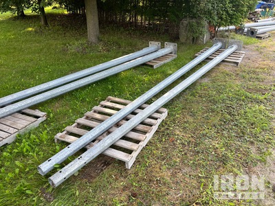 Quantity of (2) 20 ft Galvanized Heavy Light Port Divers - Magasin, entrepôt, consommateur