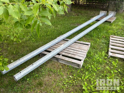 Quantity of (2) 20 ft Galvanized Heavy Light Port Divers - Magasin, entrepôt, consommateur