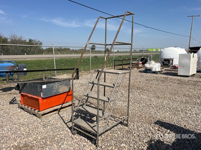 4 ft Step Ladder