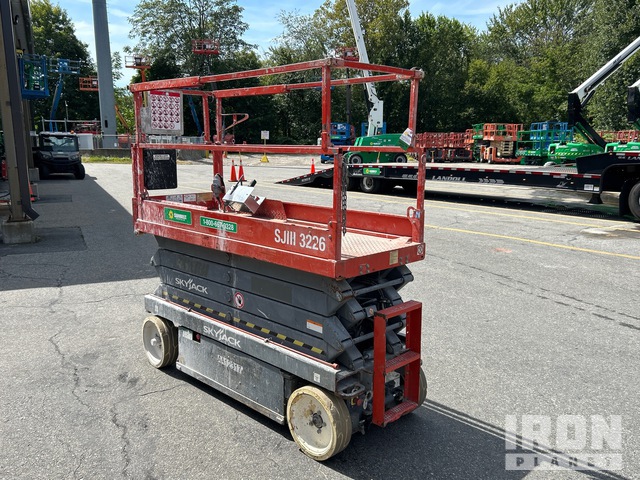 ELEVADOR TIJERA 2015 SKYJACK SJIII3226