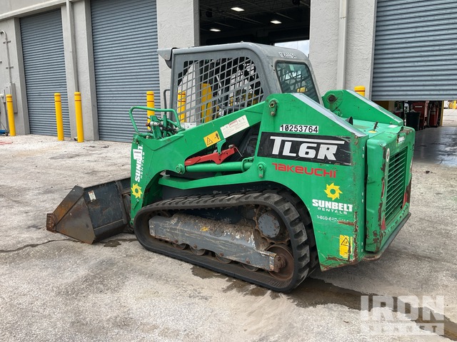 MINI CARGADOR SOBRE ORUGAS 2020 TAKEUCHI TL6R
