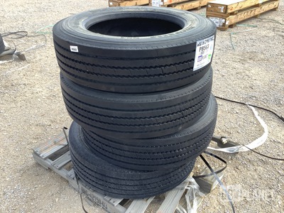 (4) Michelin 255/70R22.5 XZE Tires
