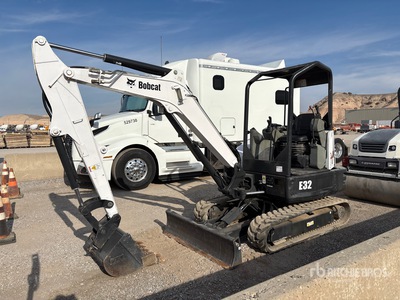 2016 Bobcat E32 Mini Excavator
