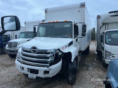 2014 Hino 268 4x2 Furgonetka