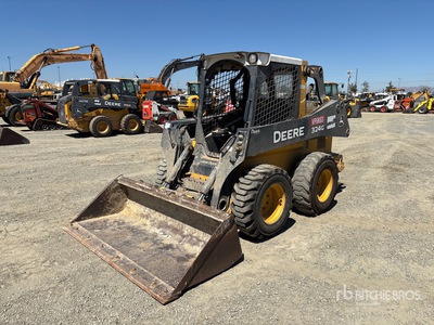 2018 John Deere 324G を見 Skid-Steer Loader