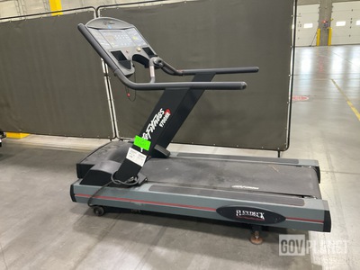 Life Fitness TR-9700HR Flexdeck Treadmill