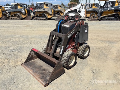 2001 Toro Dingo-320D Mini Skid Steer Loader