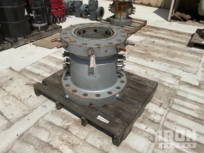 OCT C-22 13 5/8" 5M X 16 3/4" 5M 10 3/4" P-SEAL Equipo de taller de maquinas para yacimientos petroliferos