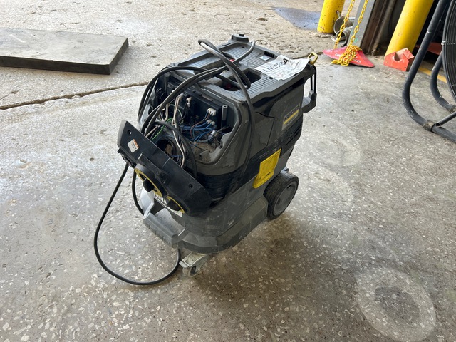 2018 Karcher NT 30/1 TACT TE Vacuum Cleaner (Inoperable)