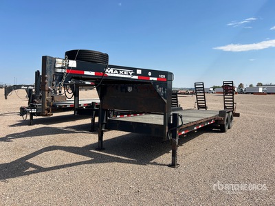 2011 Maxey 26 ft T/A Utility Trailer