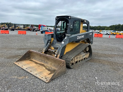2015 John Deere 333E Chargeuse sur rails compacte