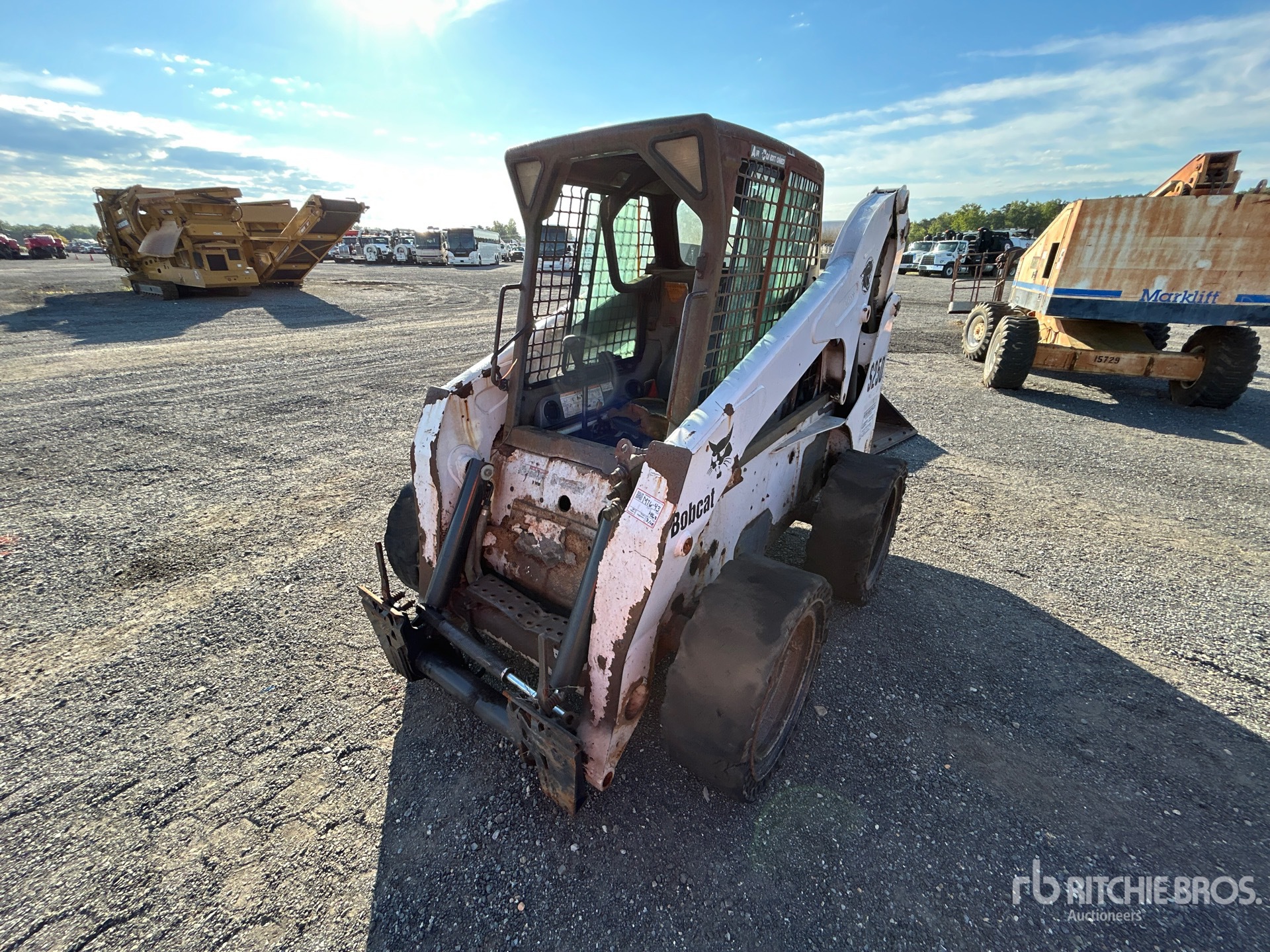 2004 Bobcat S250 شاحنة جرافة (Inoperable)