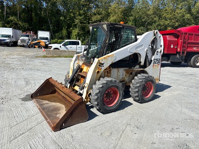 2009 Bobcat S250 Two-Speed Chargeuse à direction à glissement