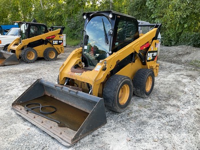 2017 Cat 262D Two-Speed を見 Skid-Steer Loader