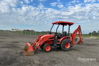 2019 Kubota B26 tractor utilitario
