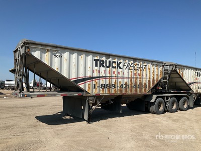 2014 Lode King Super B-Train Grain Trailer