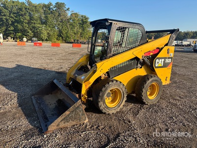 2018 Cat 262D Two-Speed شاحنة جرافة
