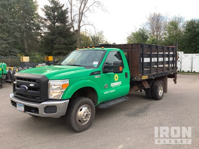 2016 Ford F-350 XL 4x4 Flatbed Truck