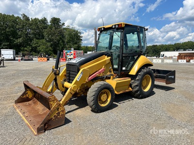 2009 Cat 414E 4x4 Cargadora para trabajos de jardinería
