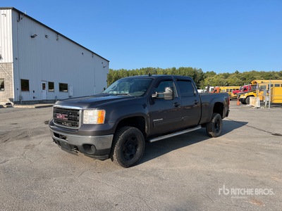 2011 GMC Sierra 2500HD 4x4 Crew Cab Pickup