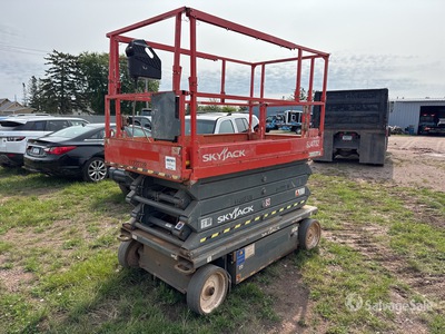 2021 Skyjack SJ4732 Electric Scissor Lift (Inoperable)