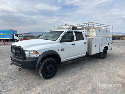 2012 Ram 5500 4x2 Crew Cab Autocarro di servizio