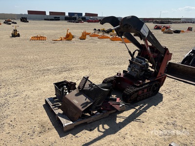 2007 Toro TX420 Mini Compact Track Loader (Inoperable)