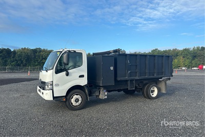 2019 Hino 195 4x2 S/A Dump Truck