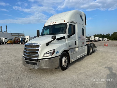 2019 Freightliner Cascadia 126 6x4 3- Achs Sattelzugmaschine mit Schlafkabine
