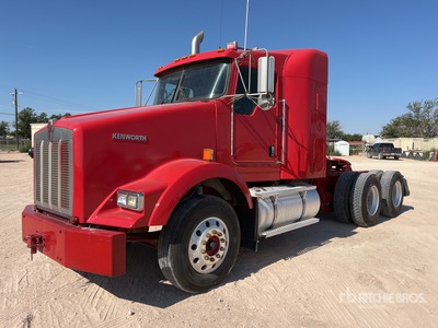 2010 Kenworth T800 6x4 Ciągnik siodłowy T/A z kabiną sypialną